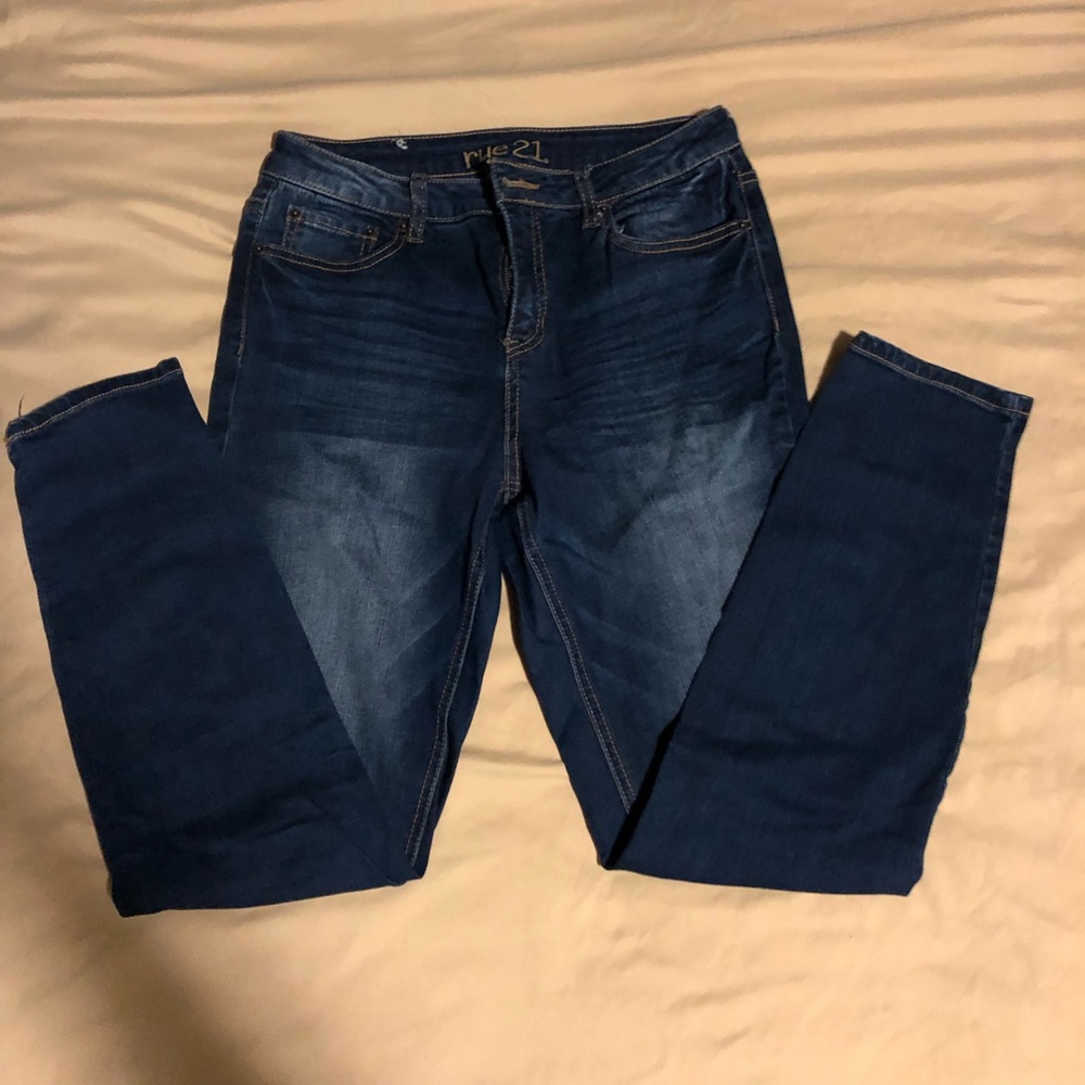 Jeans - Picture 3 of 5